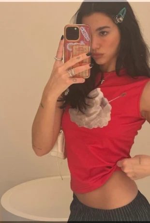 Dua-Lipa-Sexy-Latest-Pictures-1