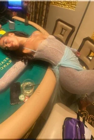 Dua-Lipa-Sexy-Latest-Pictures-9