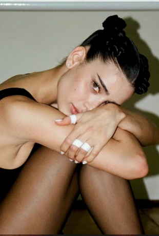 Livia-Nunes-Sexy-In-Ballerina-Flats-By-Dior-3