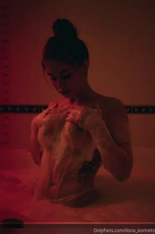Илона Коринец Hot and beautiful