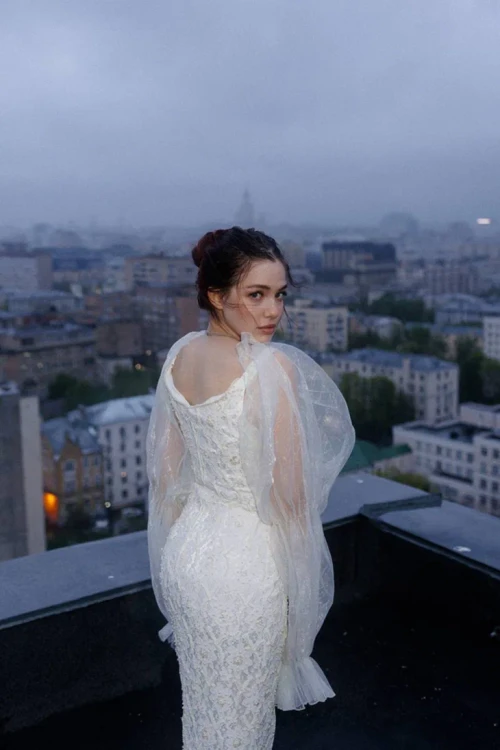 Акулич Hot and beautiful