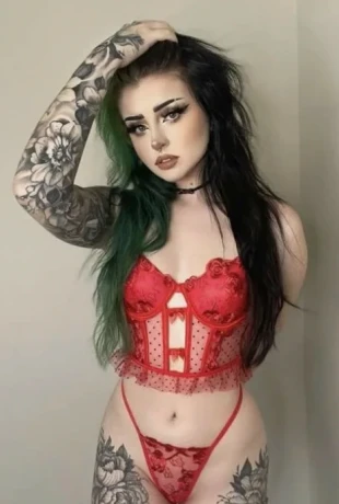 Ashley-Banks-2