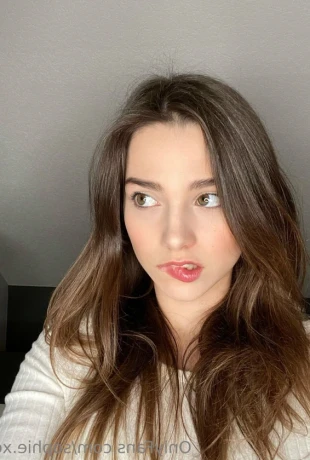 Sophie.xdt-58