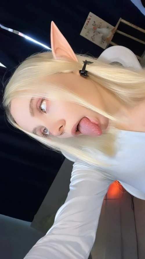 Fasoollka Hot and beautiful