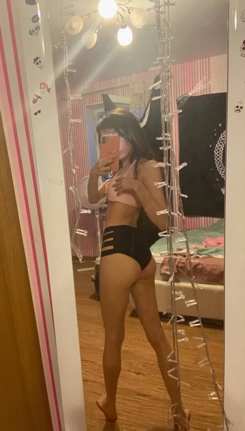 Fasoollka Hot and beautiful