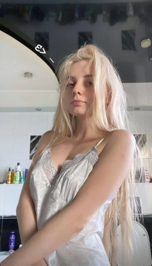 Fasoollka Hot and beautiful